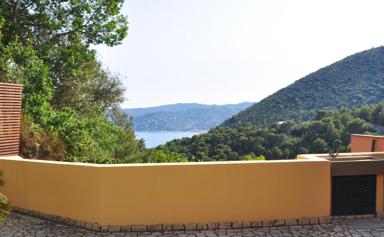 Una Spettacolare Vista Mare - Casa Con Jacuzzi Берджеджи Екстериор снимка