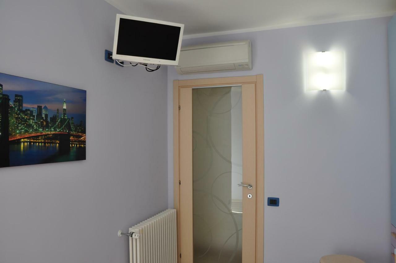 Una Spettacolare Vista Mare - Casa Con Jacuzzi Берджеджи Екстериор снимка